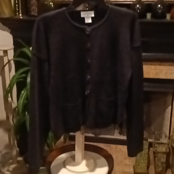 FINAL PRICE United Knitwear black l/s cotton sweater w side slits saggy pockets - Picture 4 of 14
